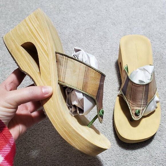 ROBERTO VIANNI Platform Cut-Out Wedge Thong Sandals Flip Flops Leather Women's 8 - Picture 1 of 13